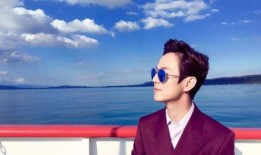 何炅和肖战最新微博爆料,揭秘神秘合作计划！