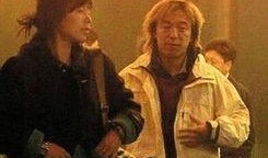 黄渤爆料大爷视频播放在线观看,大爷神操作视频全网疯传，在线观看引热议！